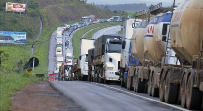 Caminhoneiros definem início da paralisação em Goiás para a próxima semana